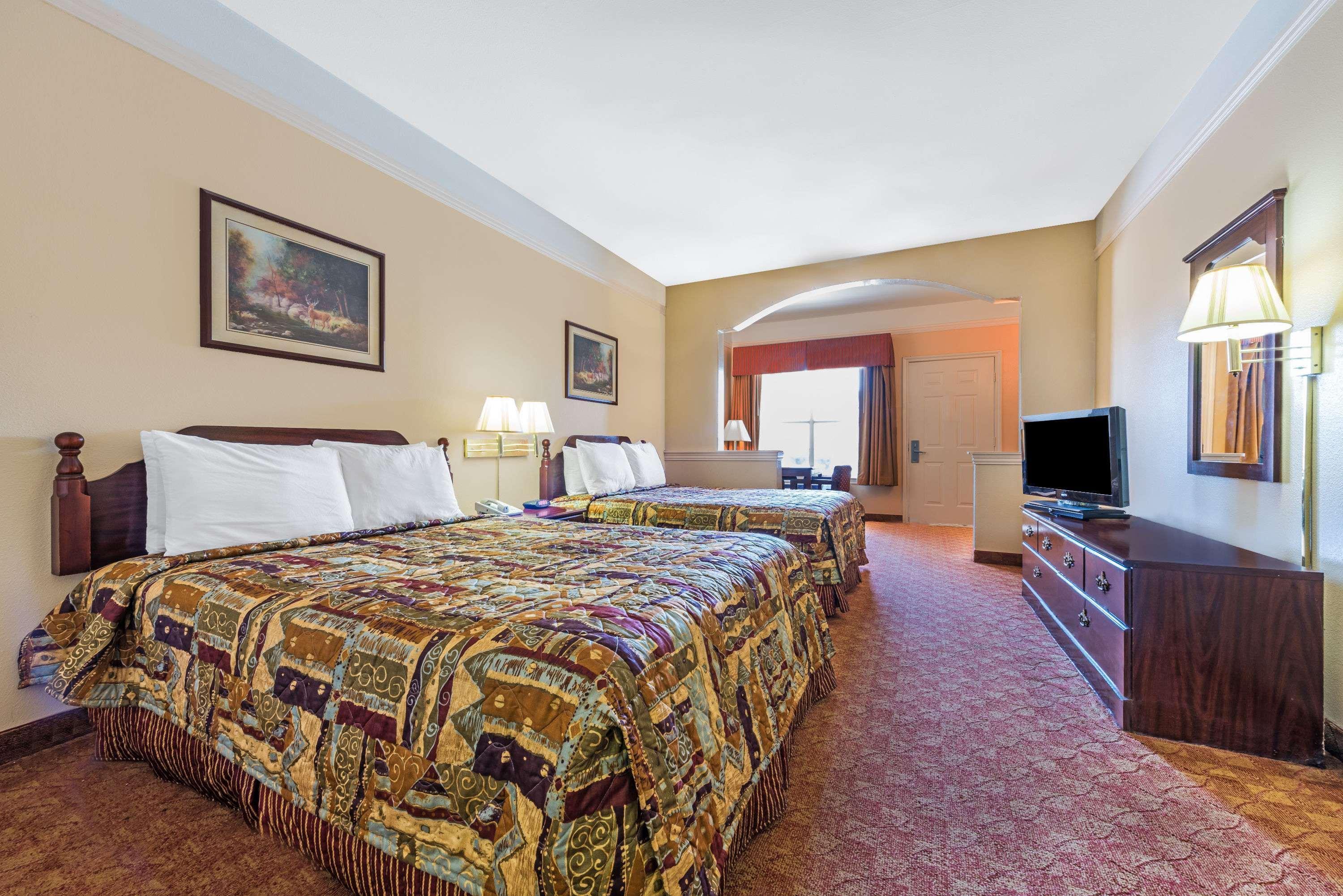 Super 8 By Wyndham Greenville Zewnętrze zdjęcie