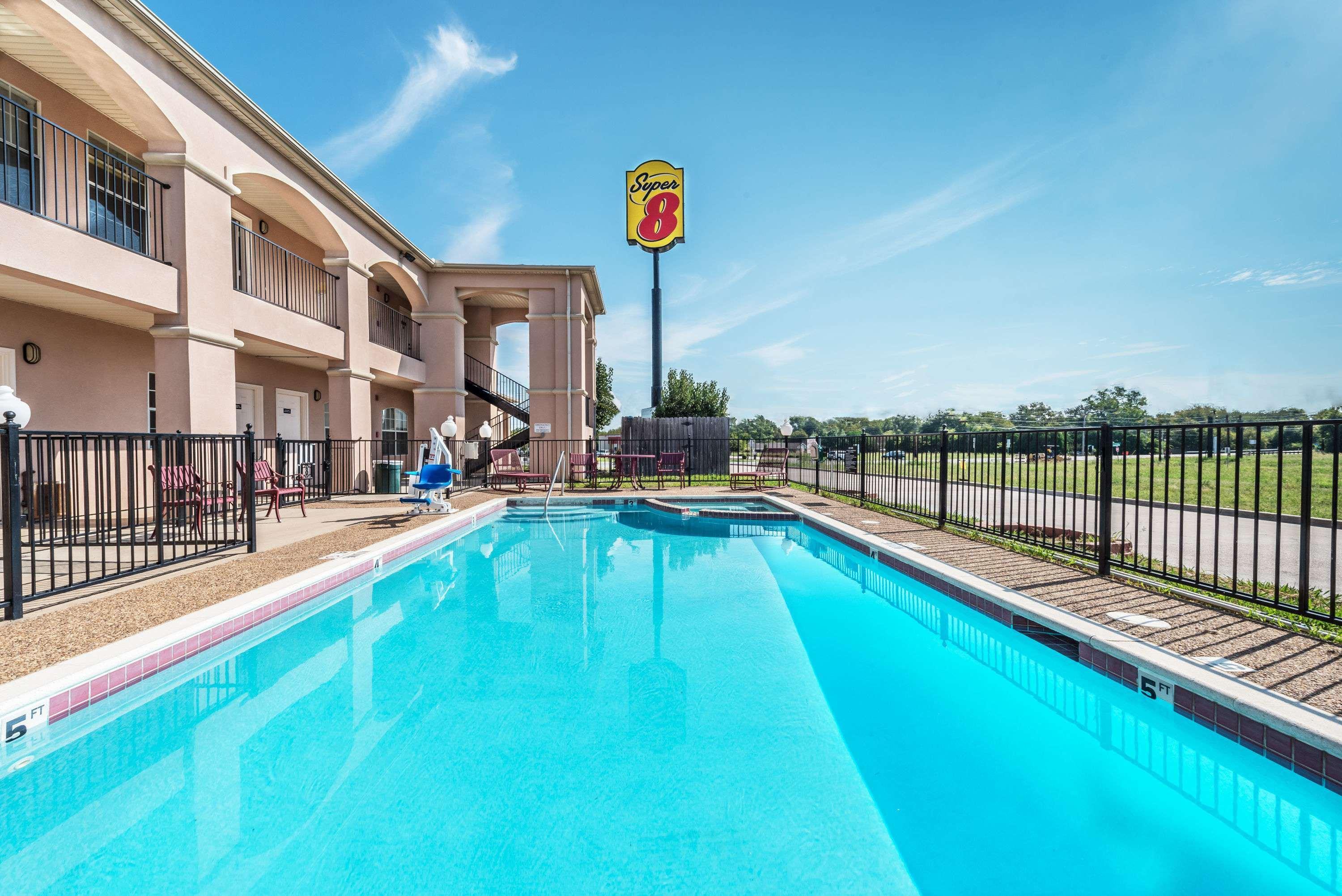 Super 8 By Wyndham Greenville Zewnętrze zdjęcie